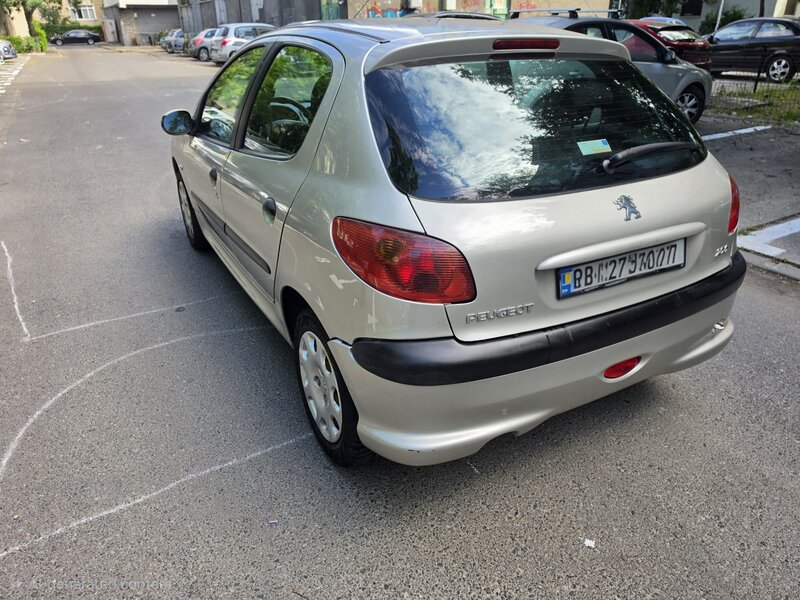 Peugeot 206