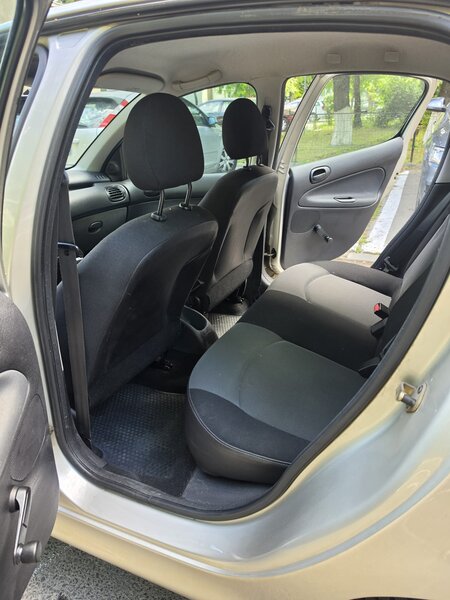Peugeot 206
